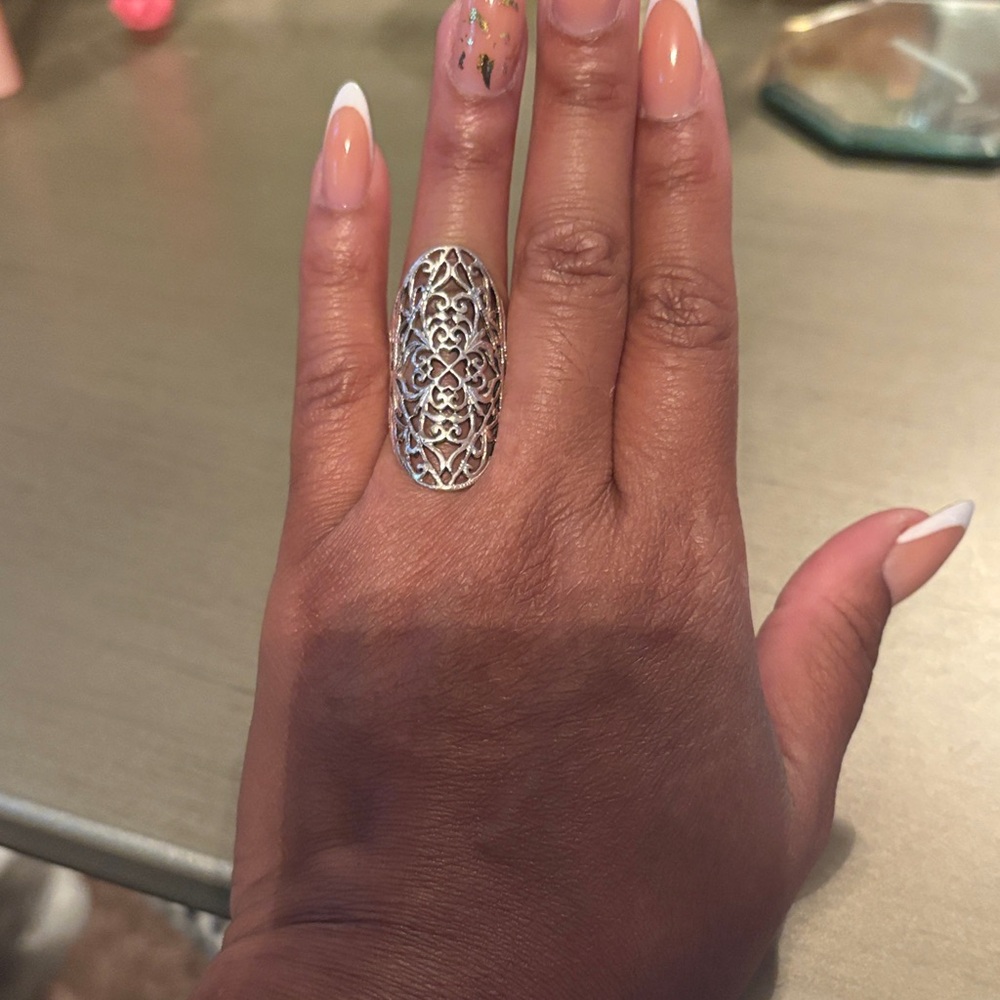 Elegant Silver Filigree Ring